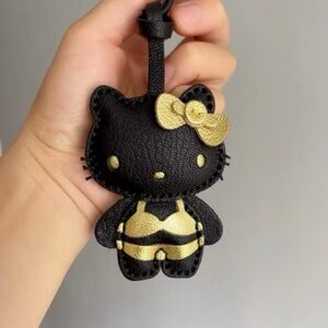 Hello Kitty Black and Hold purse charm  Keychain